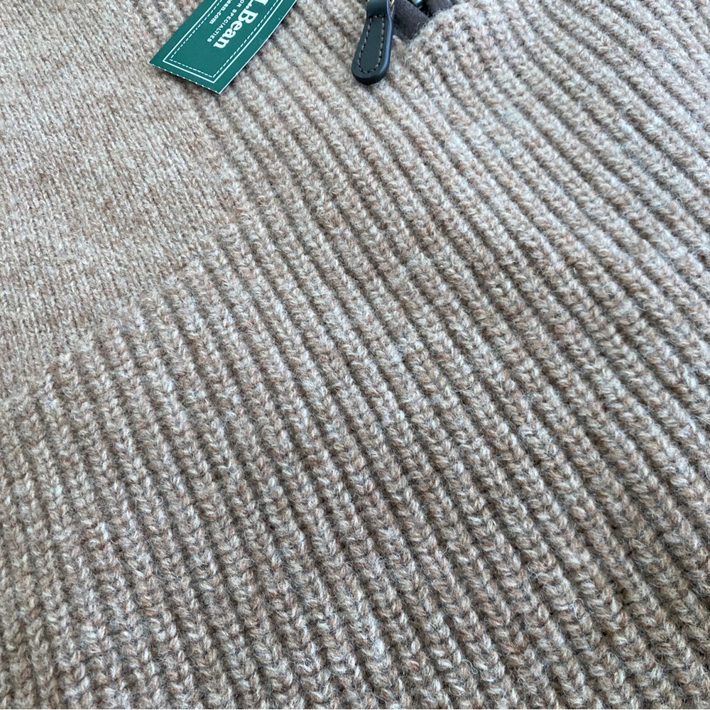 LLBean Sweater - Picture 5 of 5